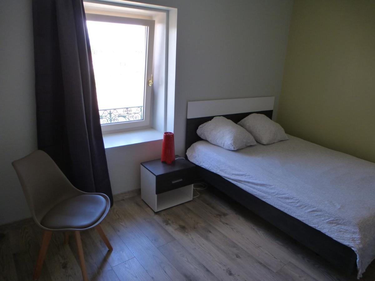 Grand Studio Et Jolies Chambres A Louer Passins Екстериор снимка